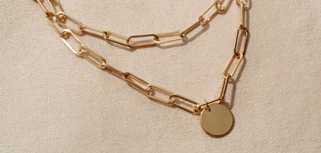 Oro 9kt vs 18kt: differenze reali, quando scegliere l’uno o l’altro